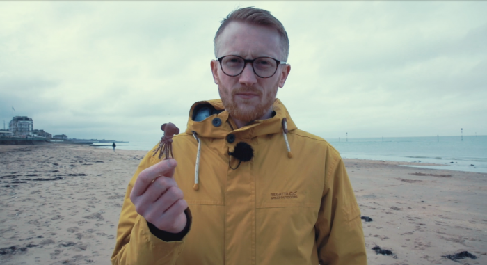 MATERIALS - Living With Plastic - Jim Biddulph