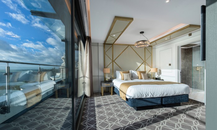 furnotel the seven hotel bedroom