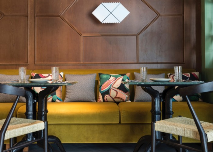 Hotel-La-Vida-Bella-Restaurant-Tables 7x5