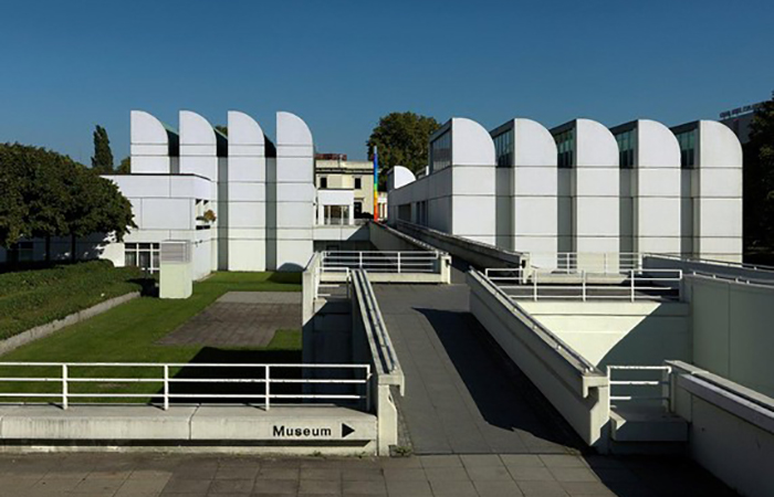 Design Insider Bauhaus Museum Building Outside