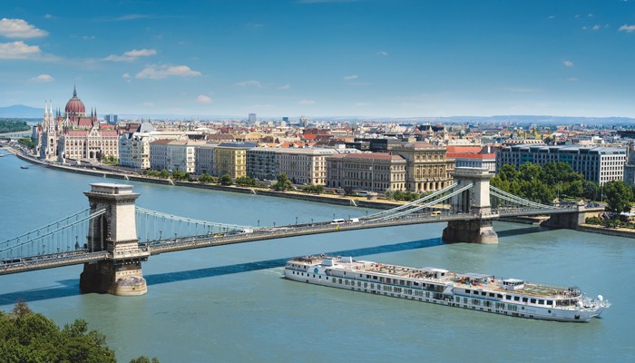 Design-Insider-Mozart_budapest1