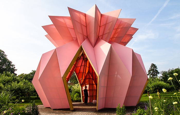 Design Insider Look!Look!Look! Morison outside