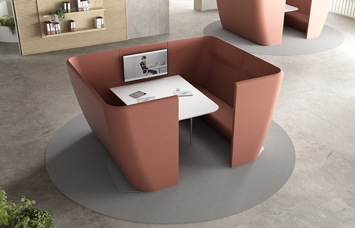 Design Insider Boss Workplace Meetings Small