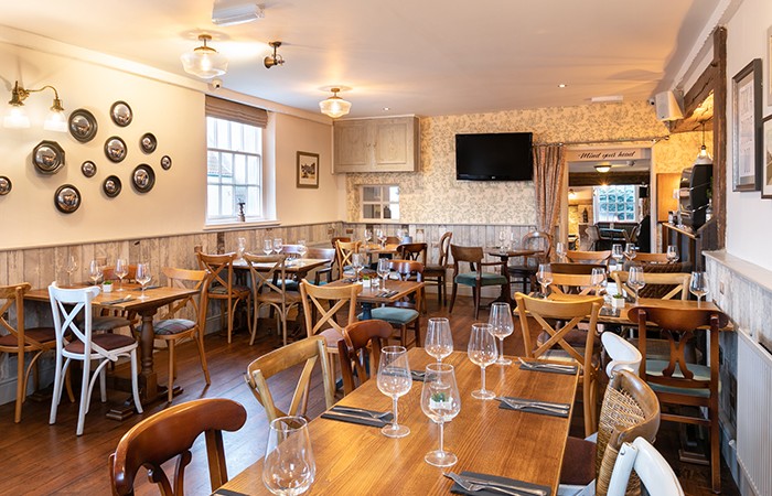 Design Insider Concorde Cock Inn Seating